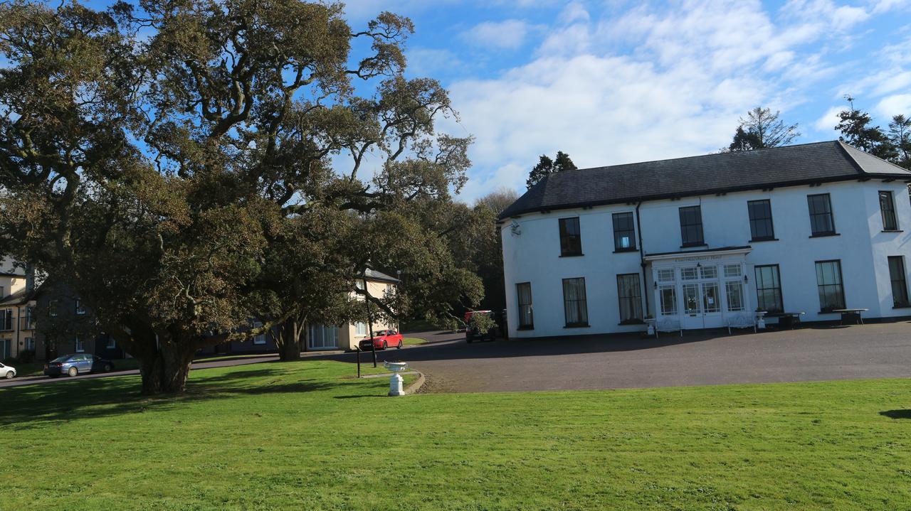 Courtmacsherry Hotel Exterior photo